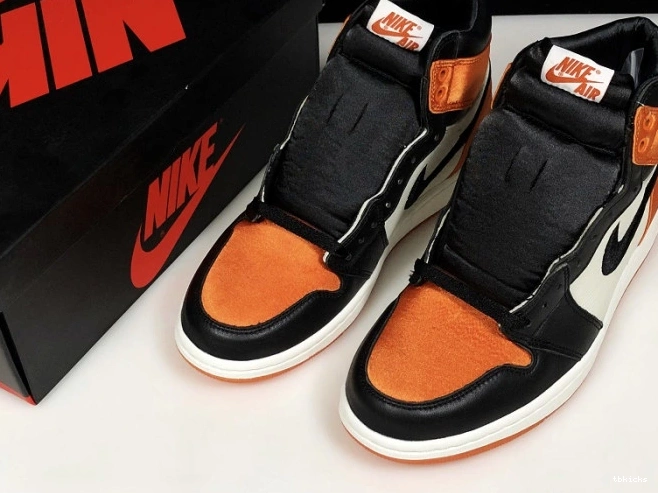Rep TB AV3725-010 Satin Retro Backboard 1 Womens Air Jordan Shattered 0709